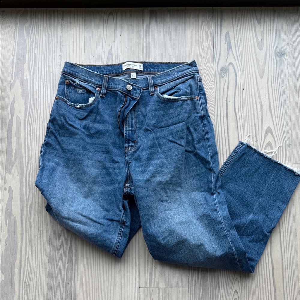 Abercrombie & Fitch Women’s The Ankle Straight Ultra High Rise Curve Love Jeans